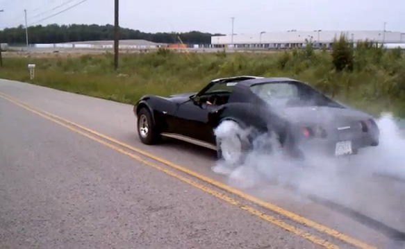 [VIDEO] Monday Morning C3 Corvette Burnout
