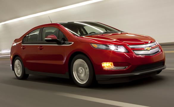 If Your Chevy Volt Scares You, GM will Loan You a Corvette