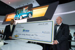GM Chairman/CEO Dan Akerson Raises $270,000 for Charity with Sale of 1958 Corvette