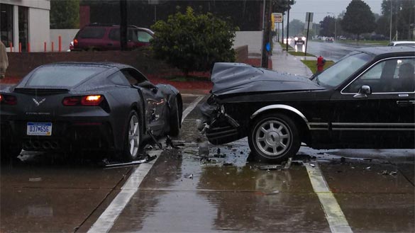 [ACCIDENT] 2014 Corvette Stingray Hit By A Lincoln Town Car
