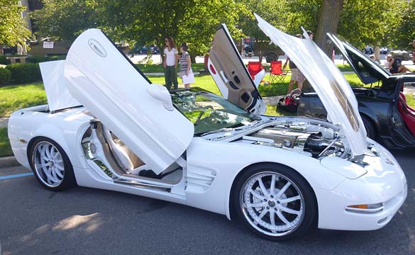 The Checkered Flag Falls on the Corvette Reunion & Back to the Bricks Show