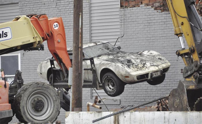 Owner Starts Up His C3 Corvette that Survived a Building Fire in Illinois