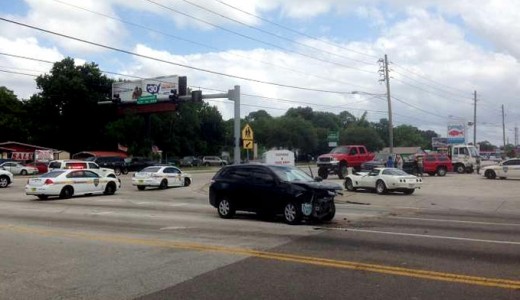 [ACCIDENT] C3 Corvette Gets Hit Head On in 3-Way Crash in Jacksonville