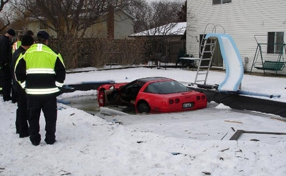 [ACCIDENTS] C4 Corvette Hits Patch of Ice, Lands in Pool