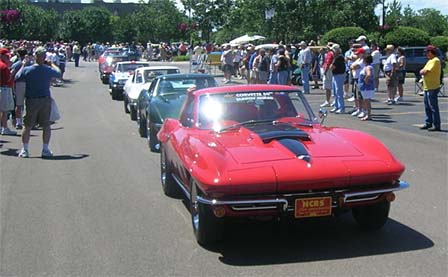 L88 Corvettes on Parade at Bloomington