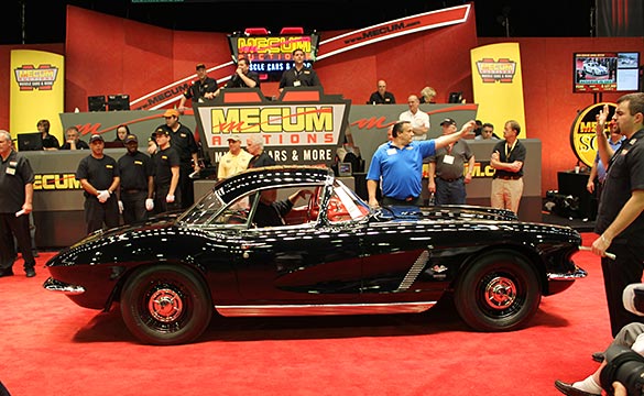 [VIDEO] 1962 Corvette Fuelie Big Brake Tanker Sells for $245,000 at Mecum's 2013 Kissimmee Auction
