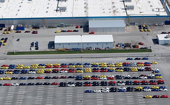[PIC] 2014 Corvette Stingrays at the Factory