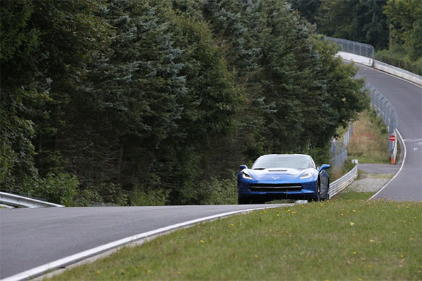 [GIF] 2014 Corvette Stingray on the Nurburgring
