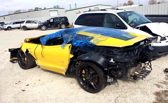 [PIC] Wrecked C7 Corvette Stingray