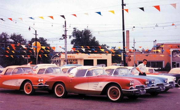 [PIC] Throwback Thursday: Early Corvette Sales Lot