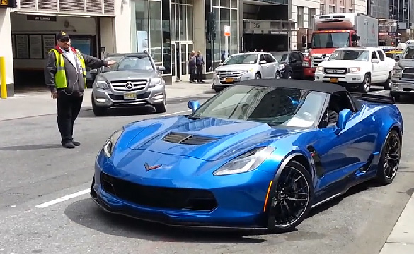 [VIDEO] 2015 Corvette Z06 Convertible Unloading in New York City