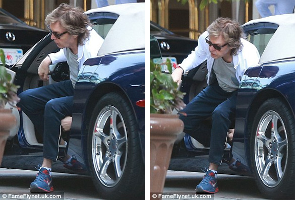 Sir Paul McCartney and his Blue C5 Corvette Seen in Beverly Hills