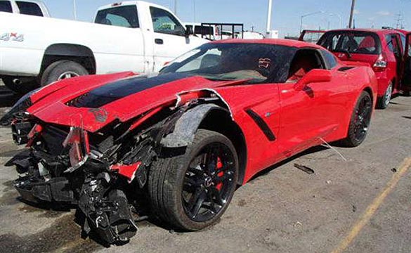 [SAVE THE STINGRAYS] Damaged C7 Corvette Stingray with 293 Miles to be Auctioned