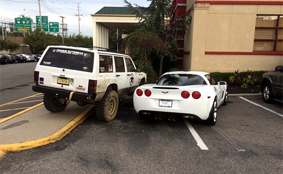 [VIDEO] Pig Parking C6 Corvette Owner Gets Schooled by Jeep Driver