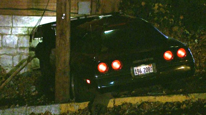 [ACCIDENT] DUI Driver Crashes His C4 Corvette into a House in Illinois