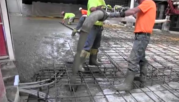 [VIDEO] A New Concrete Slab Covers Half of the Corvette Museum's SkyDome