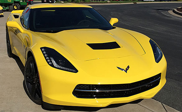 [PICS] Sneak Peek of a 2016 Corvette Stingray Shows New Color and Features