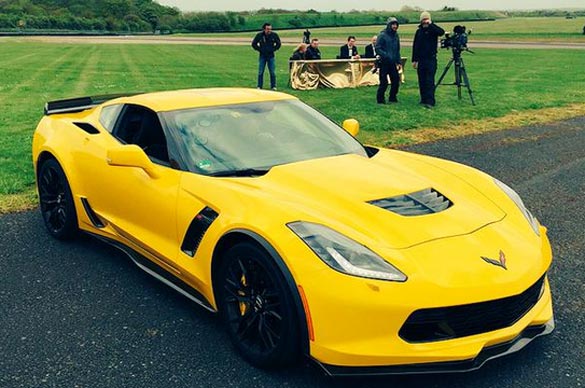 [PIC] Former Top Gear Host Jeremy Clarkson Tweets Photo of a Corvette Z06 and Film Crew