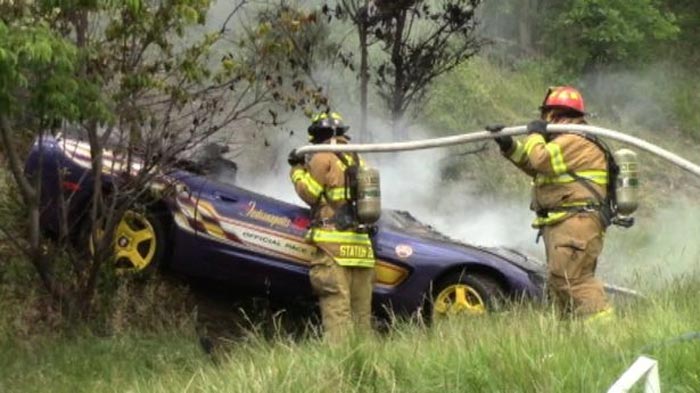 [ACCIDENT] Man Pulled from Burning C5 Indy 500 Corvette Pace Car