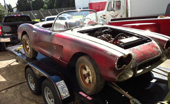Corvettes on eBay: Barn Find 1960 Corvette Would Make a Great Project Car