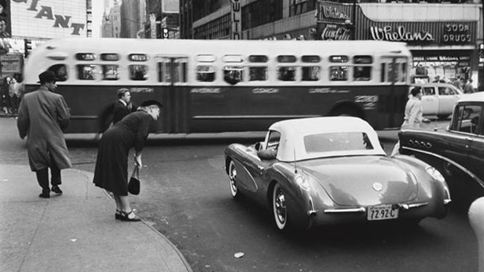 [PIC] Throwback Thursday: Downtown in a Classic Corvette 