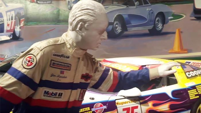[VIDEO] The National Corvette Museum's Mannequin Challenge with Real Mannequins
