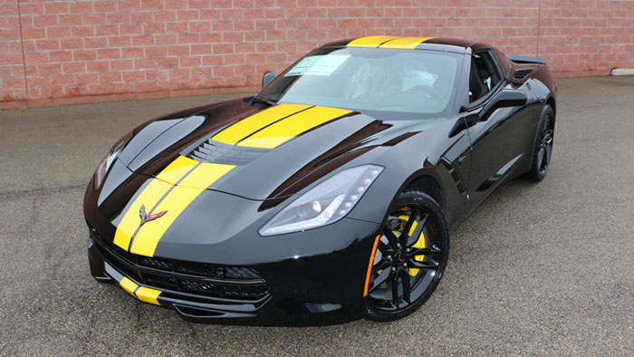 [PICS] Chevrolet Offers New Yellow Full Length Stripe Color for 2016 Corvettes