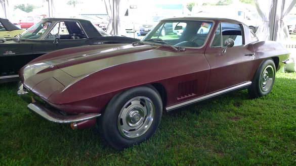 
[PICS] NCRS Gallery XVII at Corvettes at Carlisle
