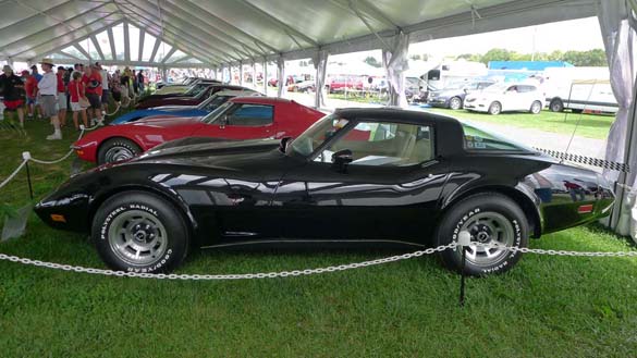 
[PICS] NCRS Gallery XVII at Corvettes at Carlisle