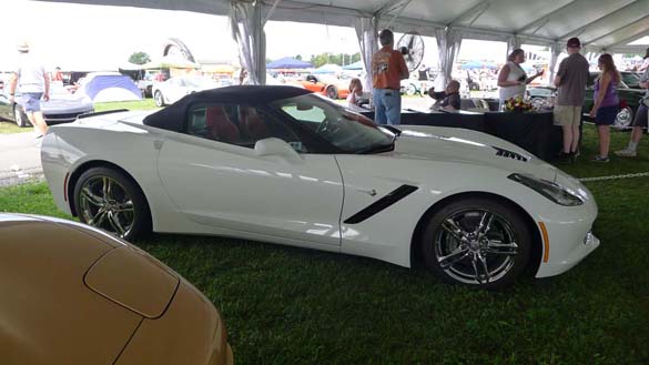 
[PICS] NCRS Gallery XVII at Corvettes at Carlisle