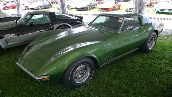 
[PICS] NCRS Gallery XVII at Corvettes at Carlisle