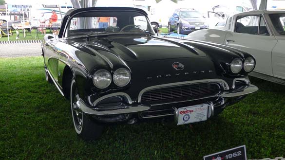 
[PICS] NCRS Gallery XVII at Corvettes at Carlisle