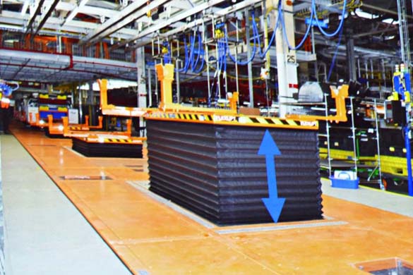 [PICS] First Look at the Corvette Factory's New Assembly Line