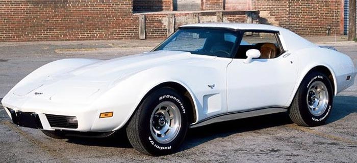 [STOLEN] Owner's Keys Allow Quick Getaway for a Thief in a 1977 Corvette