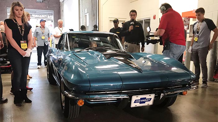 [VIDEO] 'Vault Find' 1967 Marina Blue Corvette 427/435 Sells for $675,000 at Mecum Indy