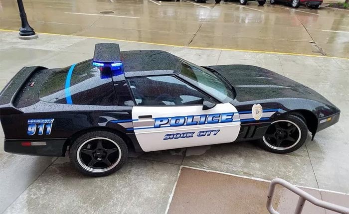 Sioux City Police Officers Restore Department's 1986 DARE Corvette 