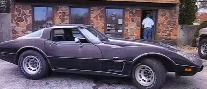 [VIDEO] Woman in a Stolen 1978 Corvette Steals Gas from Convenience Store