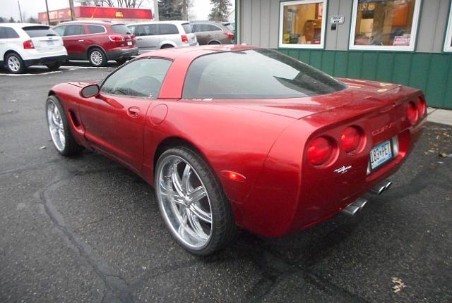 Roll With Your Corvette Peeps in this 2000 Corvette Coupe