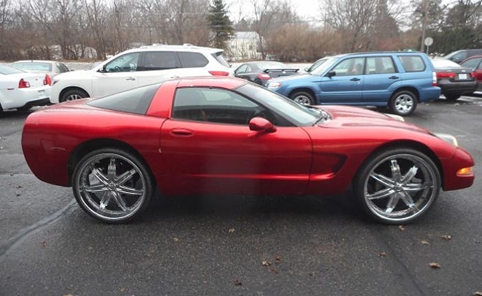 Corvettes for Sale: Roll With Your Peeps in this 2000 Corvette Coupe