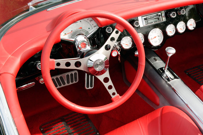 [PICS] Chevrolet Takes a Look at Eight Generations of Corvette Steering Wheels