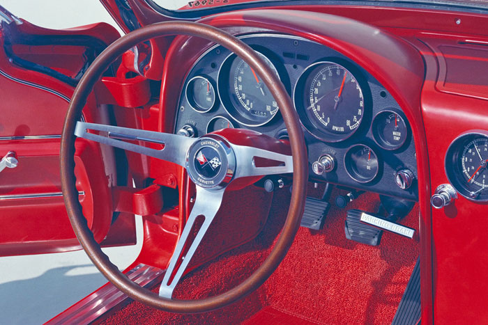 [PICS] Chevrolet Takes a Look at Eight Generations of Corvette Steering Wheels