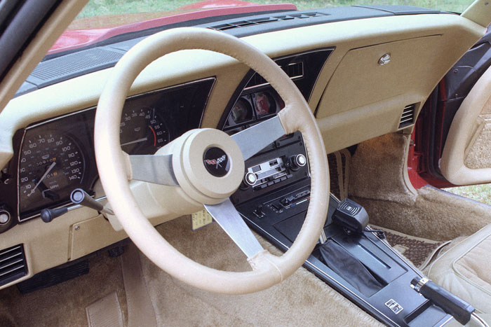 [PICS] Chevrolet Takes a Look at Eight Generations of Corvette Steering Wheels