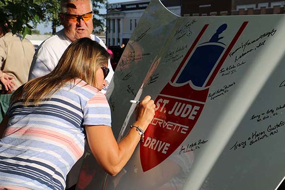 [PICS] Corvette Funfest 2019: Mike Yager Returns to His Hometown, Brings 100s of Corvettes with Him