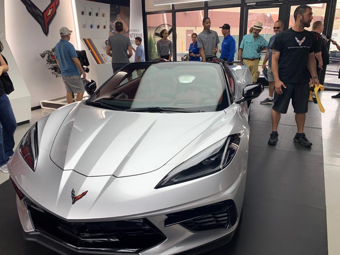 [VIDEO] Nearly 3,500 Enthusiasts Visit Bomnin Corvette to see the 2020 Corvette Stingray Coupe and Convertible 