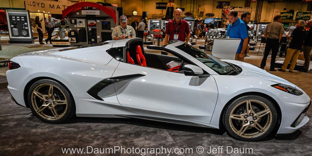 [GALLERY] The 2020 Corvette Stingrays and the C8.R on Display at SEMA ...