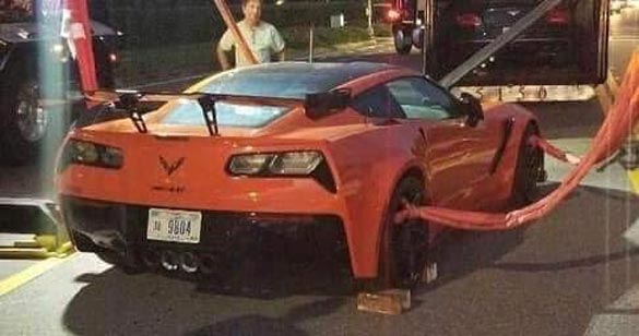 [ACCIDENT] Scary Moment for a 2019 Corvette ZR1 as its Unloaded from a Transporter