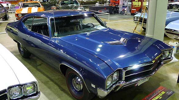 [PICS] Corvettes Shine at the Muscle Car and Corvette Nationals