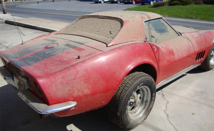 Corvettes on Craigslist: 1968 Corvette 427ci Barn Find