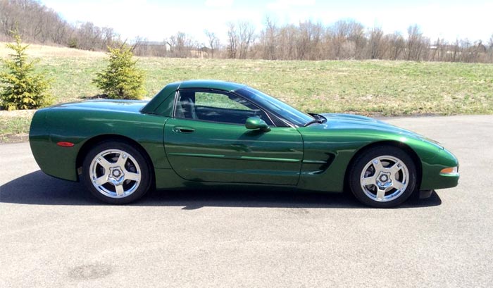 Corvettes on Craigslist: 1998 Fairway Green C5 Convertible with a Power Hard Top