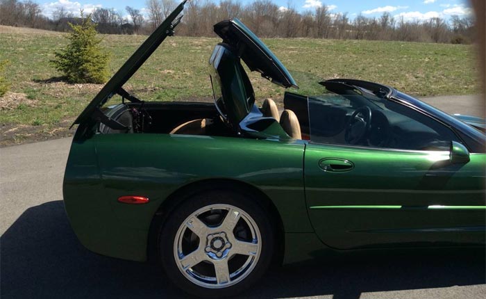 Corvettes on Craigslist: 1998 Fairway Green C5 Convertible with a Power Hard Top